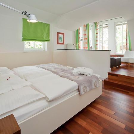 Seehotel Hubertushof Velden am Wörthersee Екстериор снимка